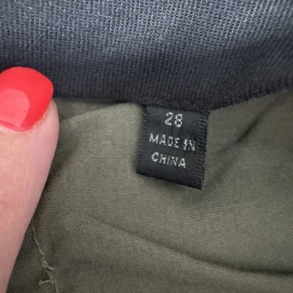 ATM Anthony Thomas Camo Cargo‎ Army Green Women's Khakis Size 28 - Picture 8 of 13